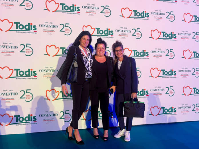 Sara Menin, product development manager Insalata dell'Orto, con Cinzia e Raffaella Busana, rispettivamente ad e direttore generale dell'azienda veneta